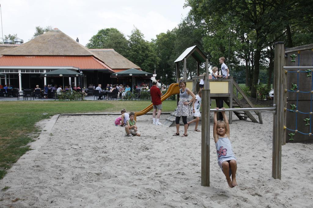 Vakantiecentrum De Ullingse Bergen Sint Anthonis Ngoại thất bức ảnh